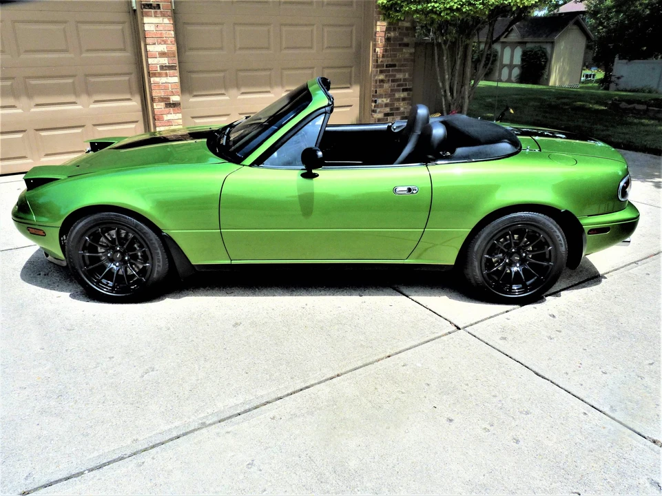 1990 Mazda NA MX-5 Miata - Image 21 of 31