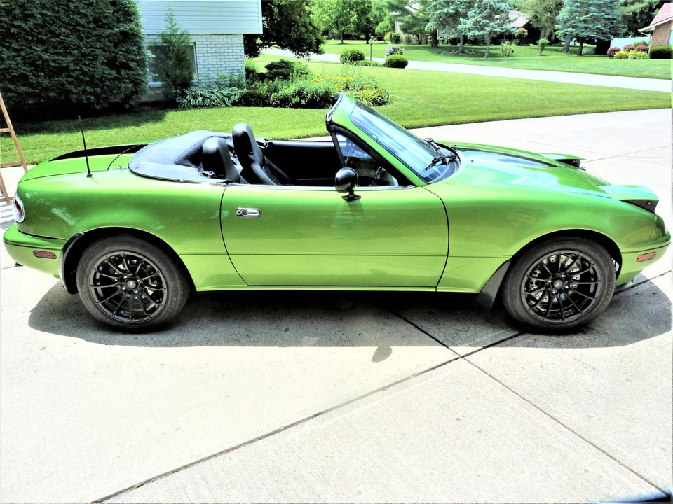 1990 Mazda NA MX-5 Miata - Image 29 of 31