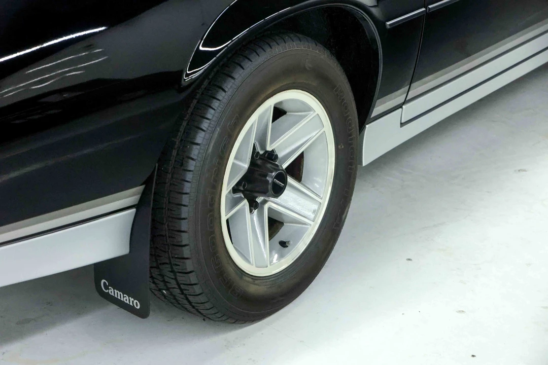 1984 Chevrolet Camaro 3rd Gen - Image 18 of 31