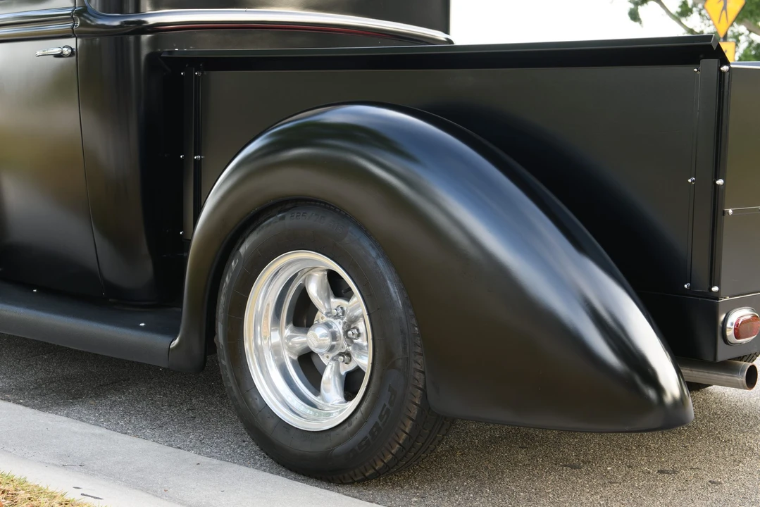 Ford Pickup (1940-1947) - Image 30 of 31