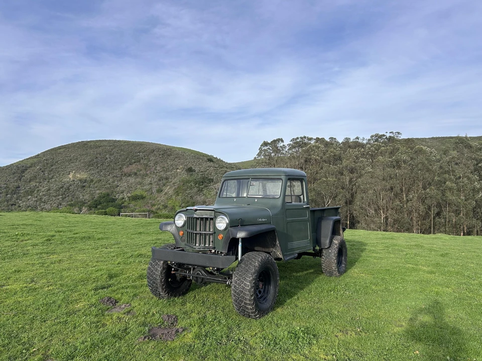 Willys Pickup - Image 3 of 31