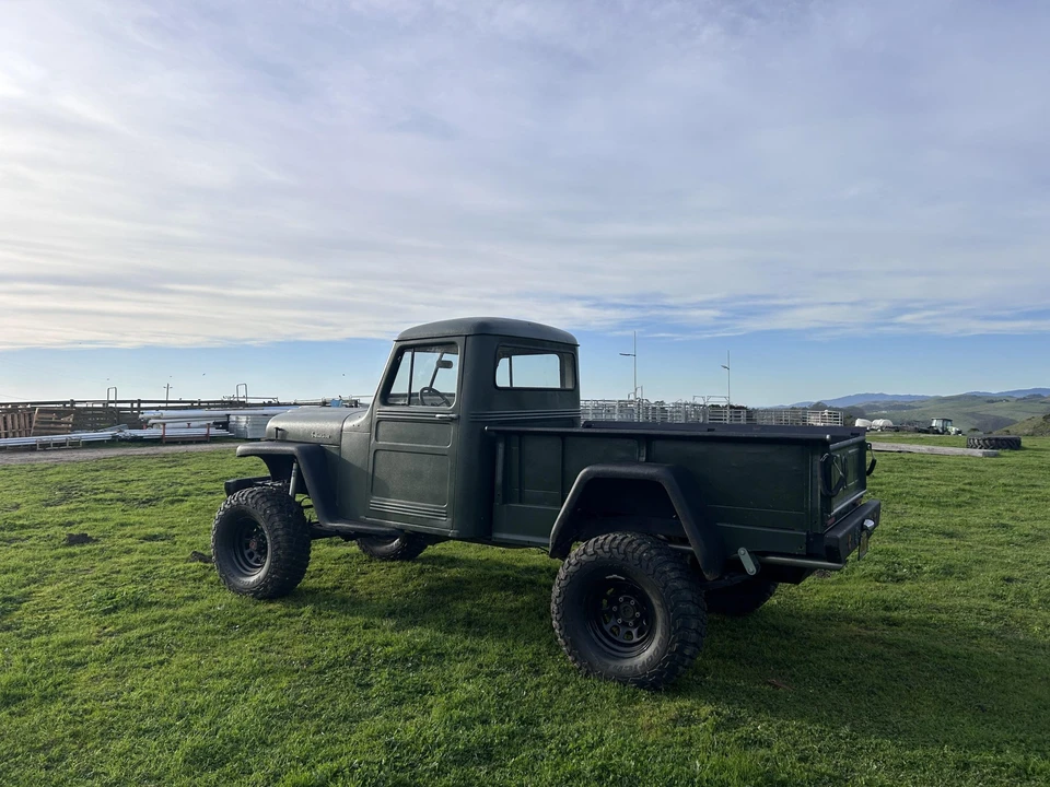 Willys Pickup - Image 13 of 31