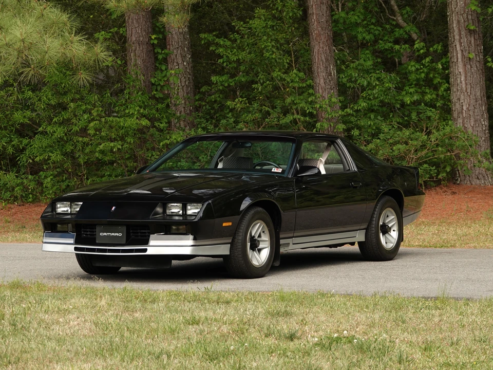 1984 Chevrolet Camaro - Image 2 of 31