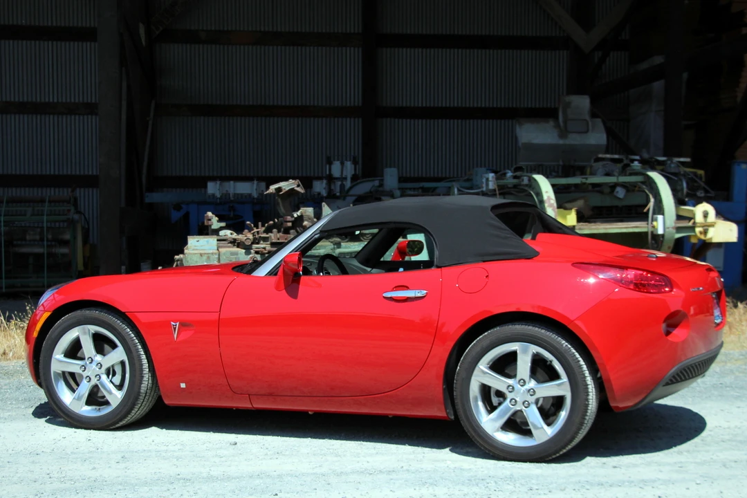 2006 Pontiac Solstice - Image 19 of 31