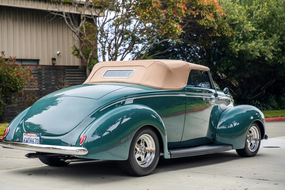 1939 Ford Standard & Deluxe & Super Deluxe - Image 16 of 31