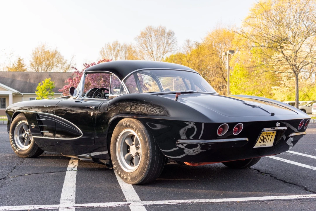 1961 Chevrolet Corvette C1 - Image 14 of 31