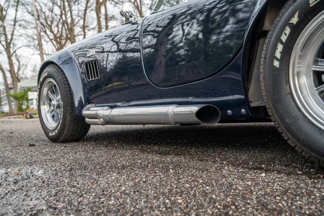 Shelby Cobra Replica - Image 25 of 31