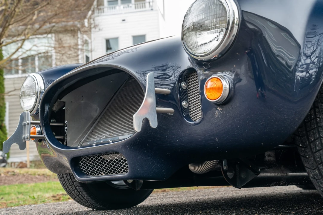 Shelby Cobra Replica - Image 9 of 31