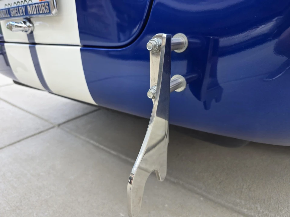 Shelby Cobra Replica - Image 29 of 31