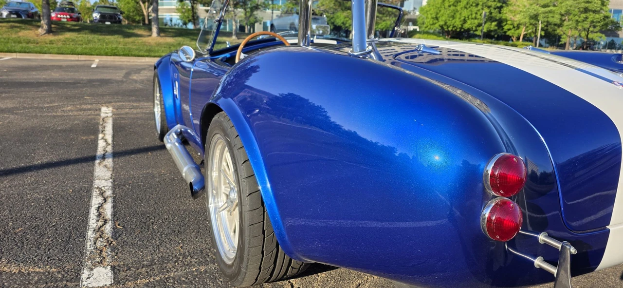 Shelby Cobra Replica - Image 11 of 31