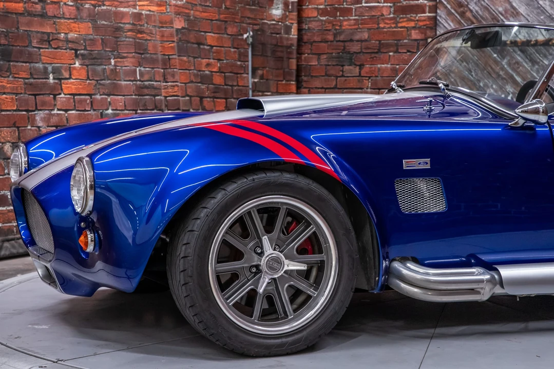 Factory Five Roadster - Image 11 of 31