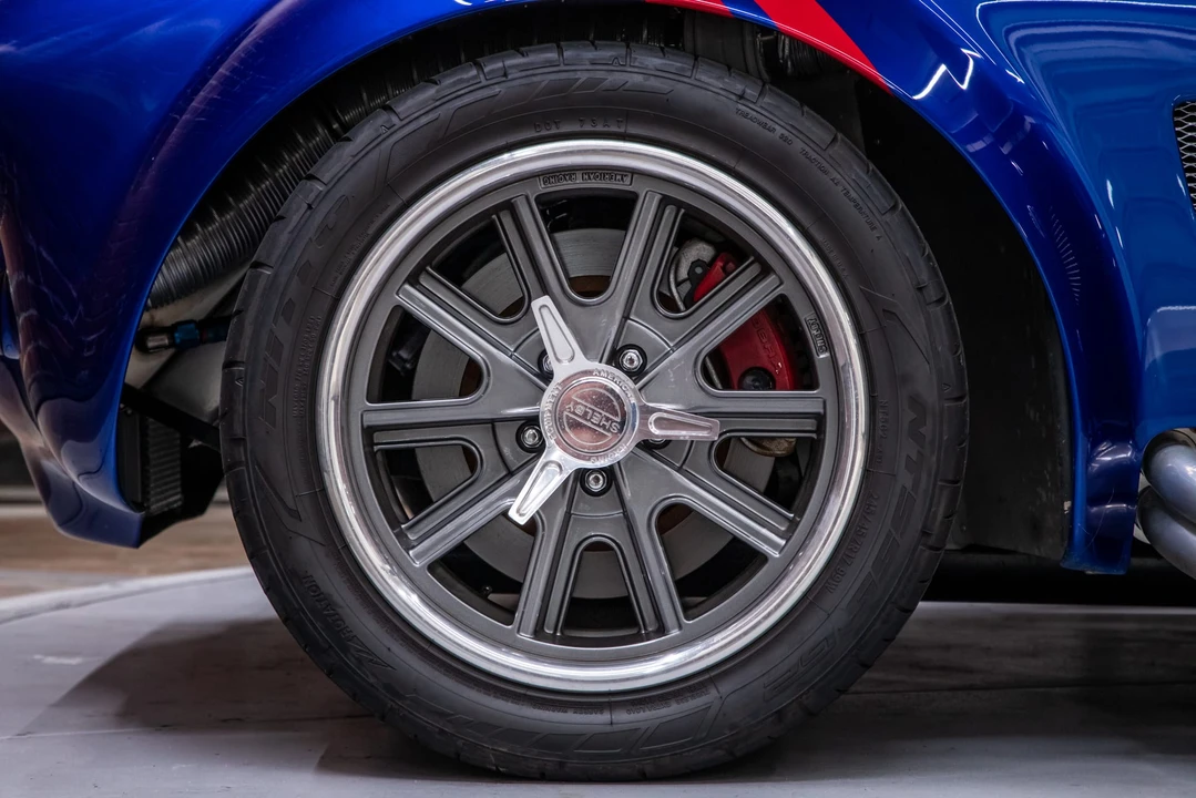 Factory Five Roadster - Image 22 of 31