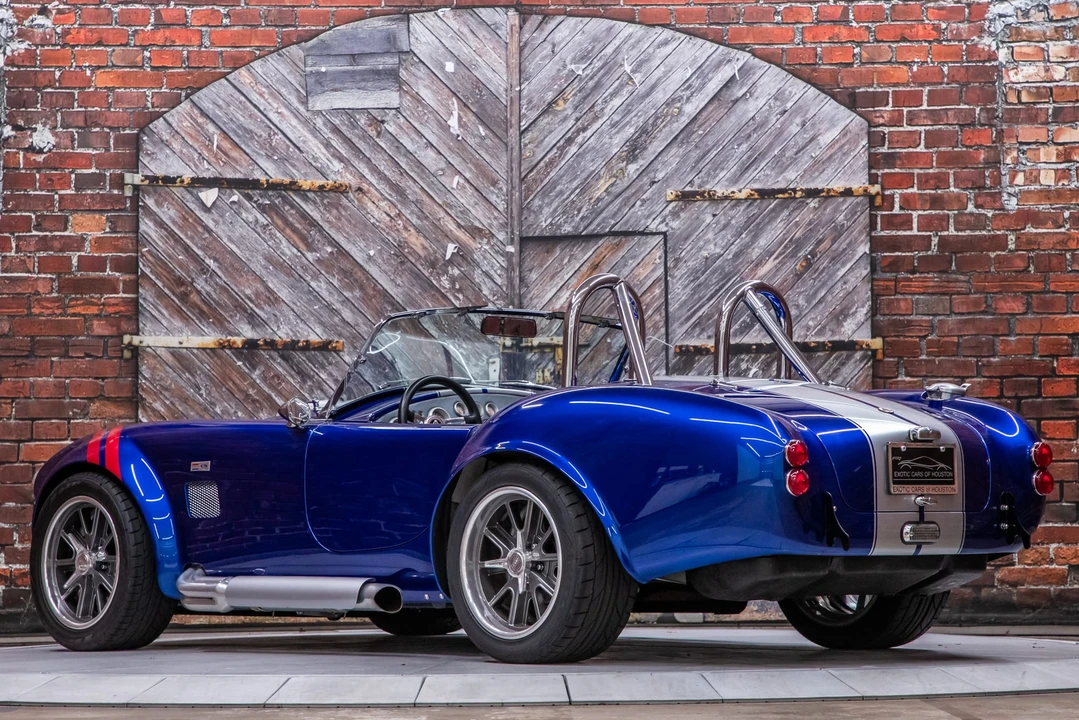 Factory Five Roadster - Image 4 of 31