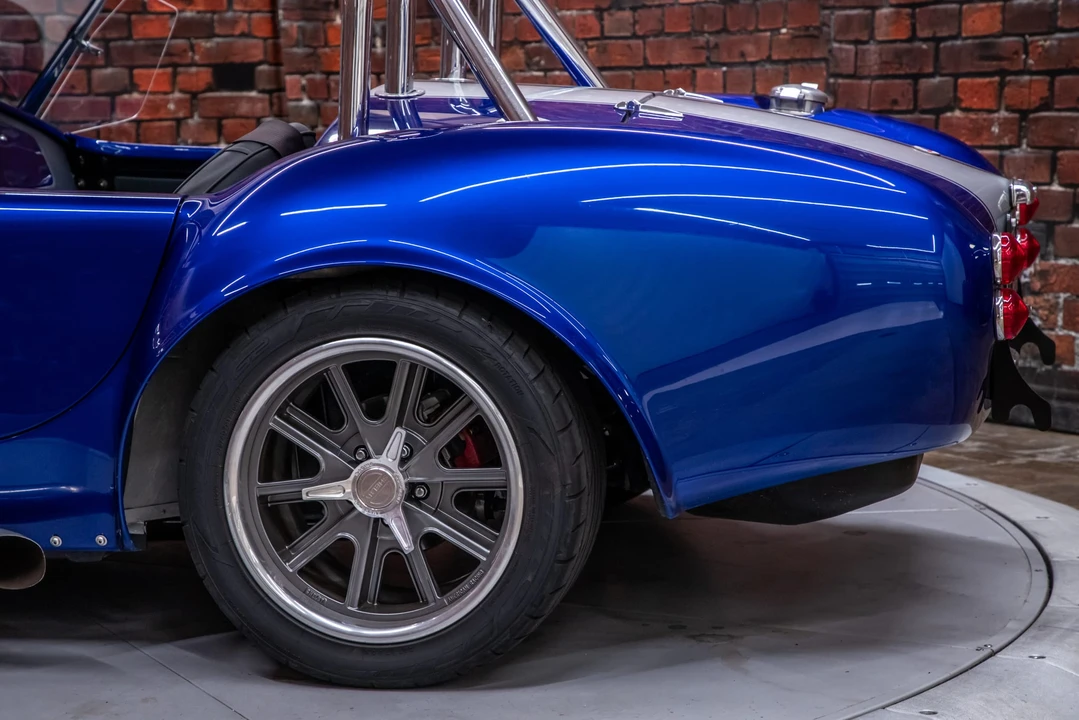 Factory Five Roadster - Image 14 of 31