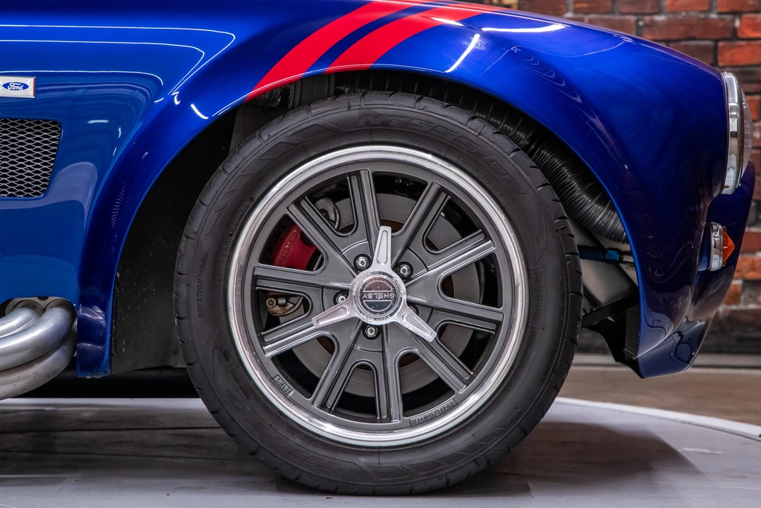 Factory Five Roadster - Image 24 of 31