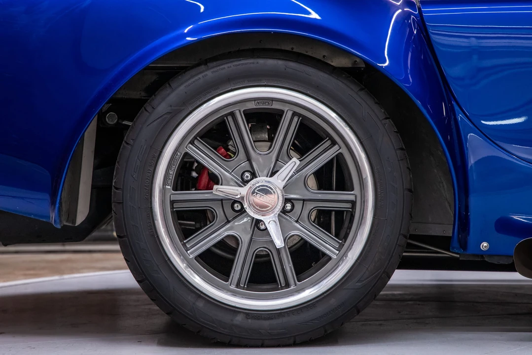 Factory Five Roadster - Image 25 of 31