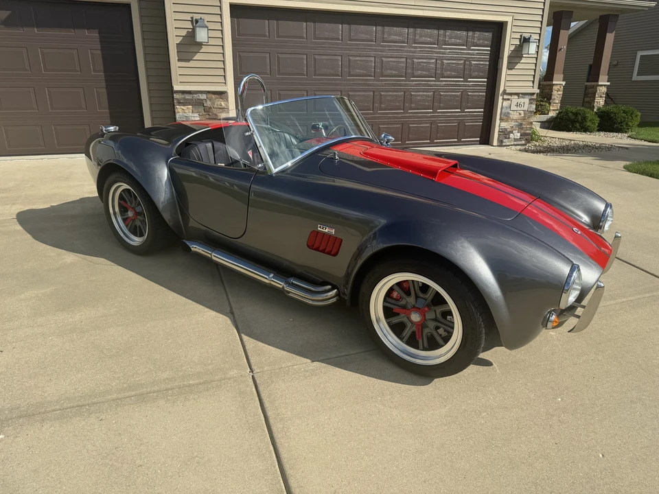 Shelby Cobra Replica - Image 2 of 31