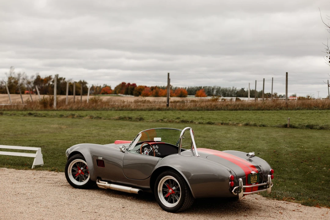 Shelby Cobra Replica - Image 13 of 31
