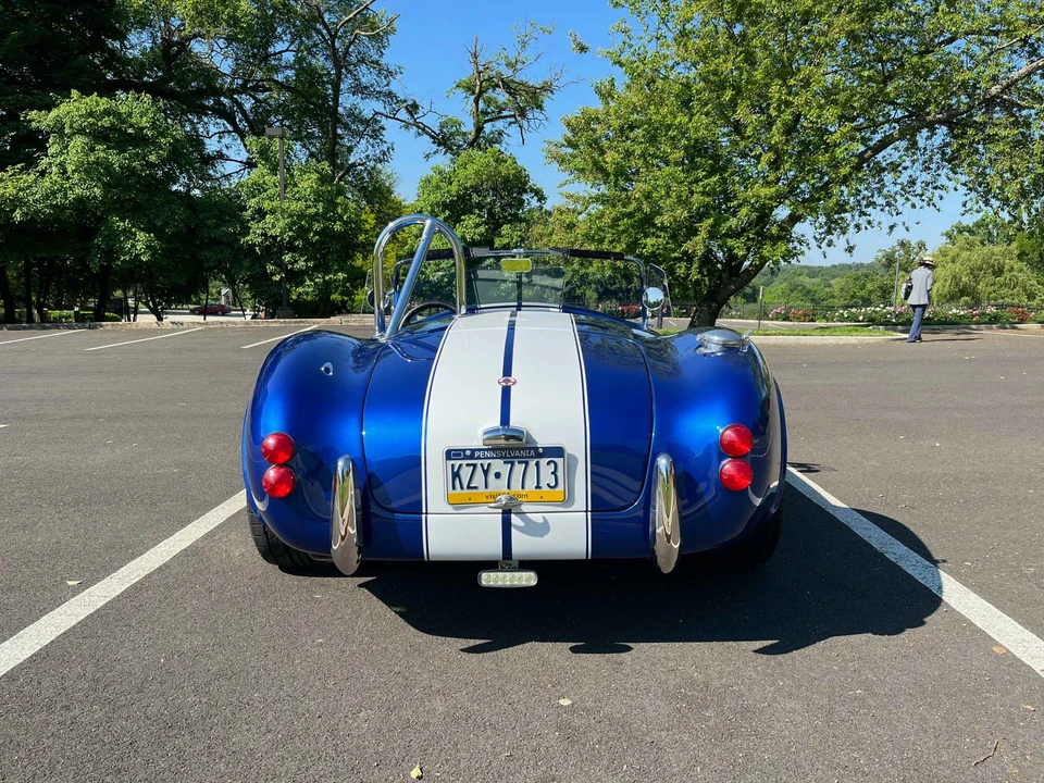 Shelby Cobra Replica - Image 11 of 31
