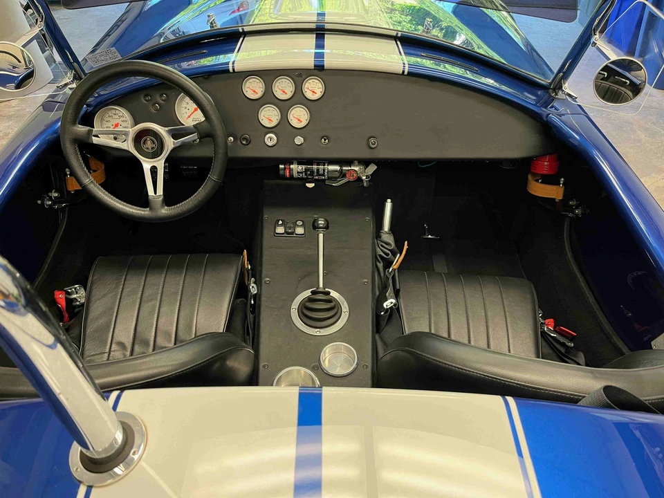 Shelby Cobra Replica - Image 28 of 31
