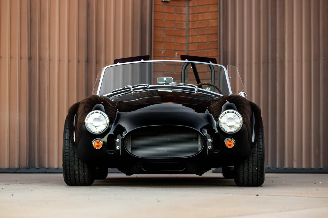 Shelby Cobra Replica - Image 4 of 31