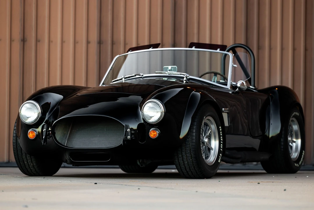 Shelby Cobra Replica - Image 23 of 31