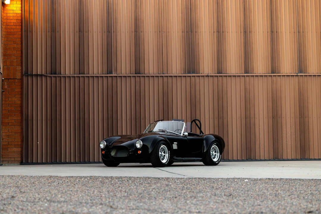 Shelby Cobra Replica - Image 19 of 31
