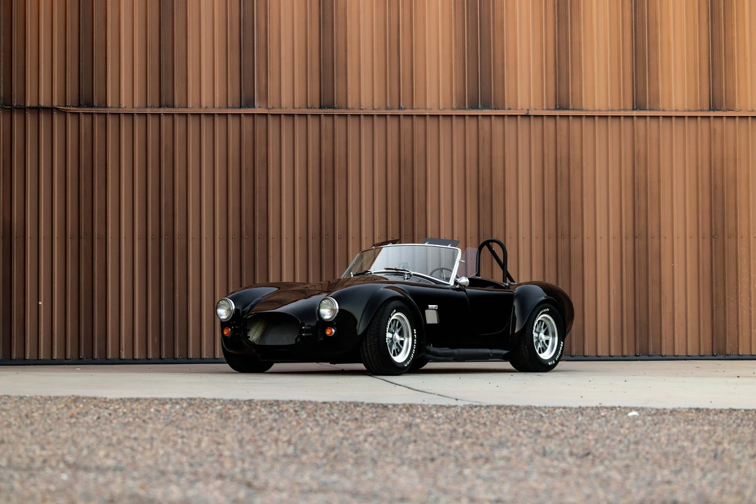 Shelby Cobra Replica - Image 29 of 31
