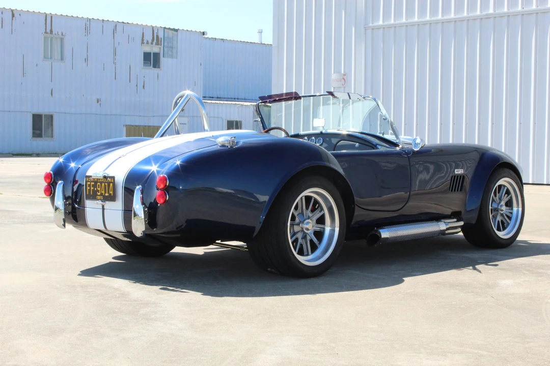 Shelby Cobra Replica - Image 9 of 31