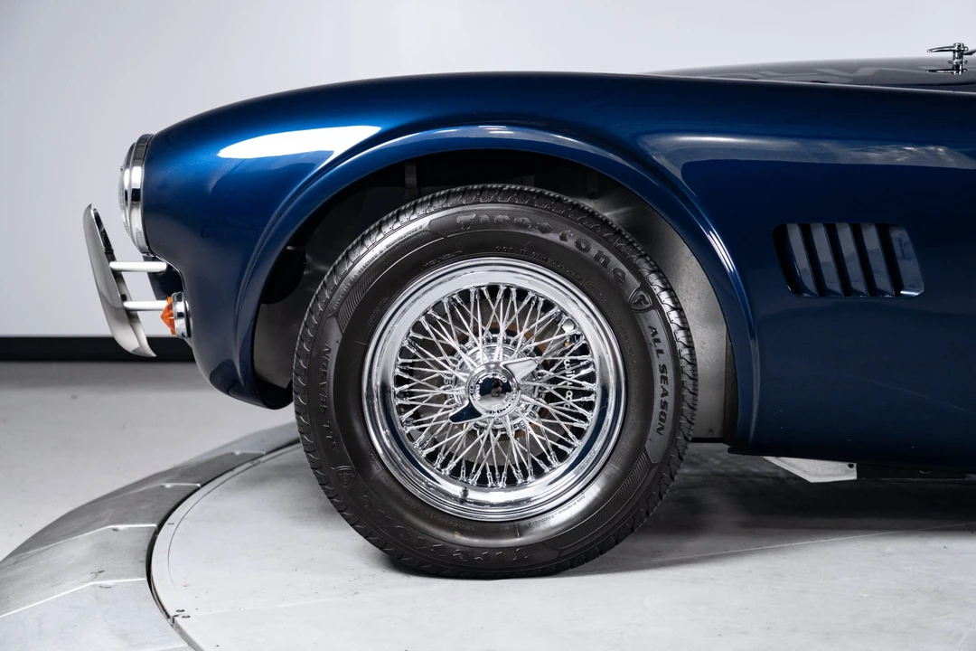 Shelby Cobra Replica - Image 9 of 31
