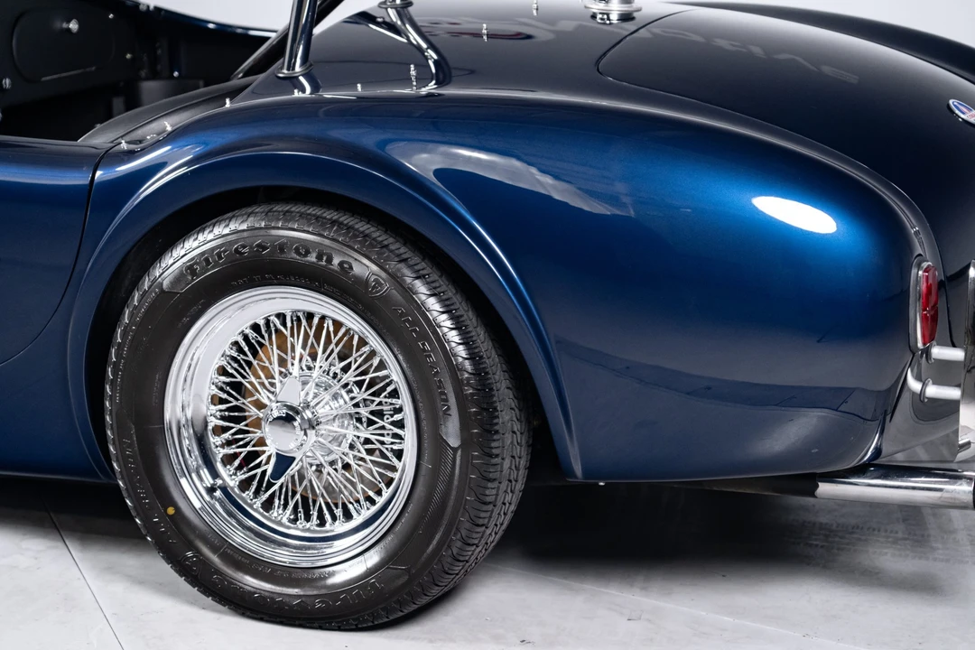 Shelby Cobra Replica - Image 10 of 31