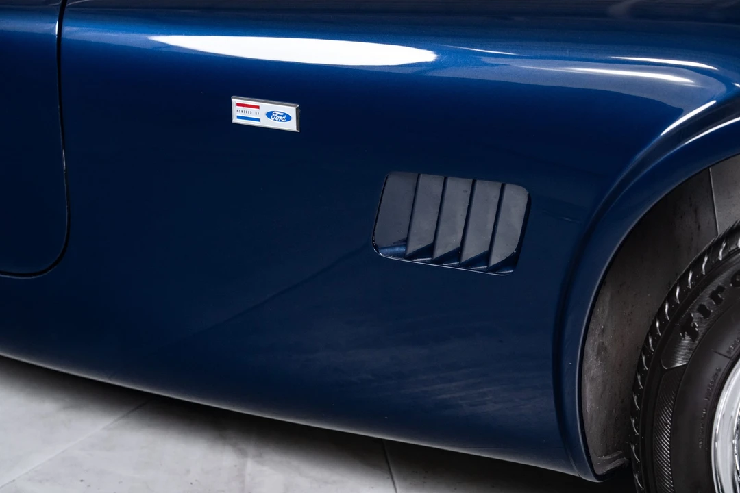 Shelby Cobra Replica - Image 27 of 31