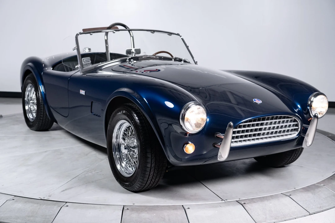 Shelby Cobra Replica - Image 3 of 31