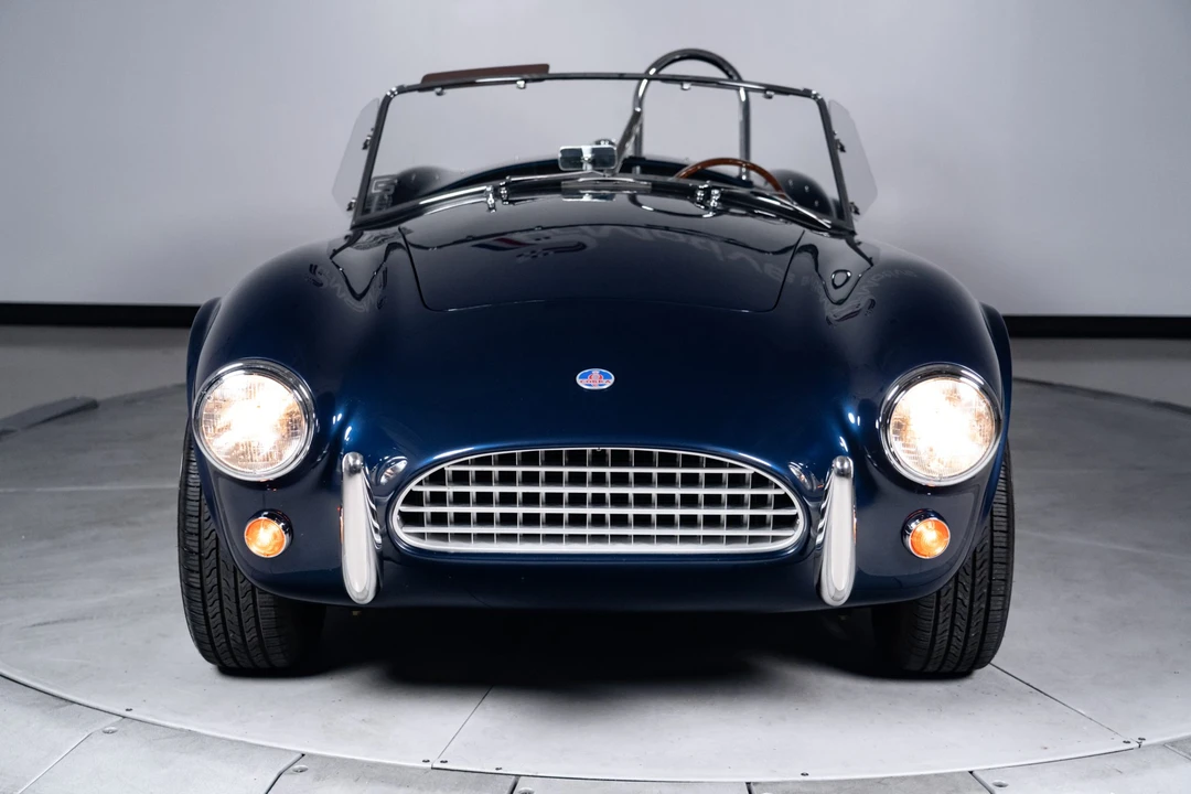 Shelby Cobra Replica - Image 2 of 31