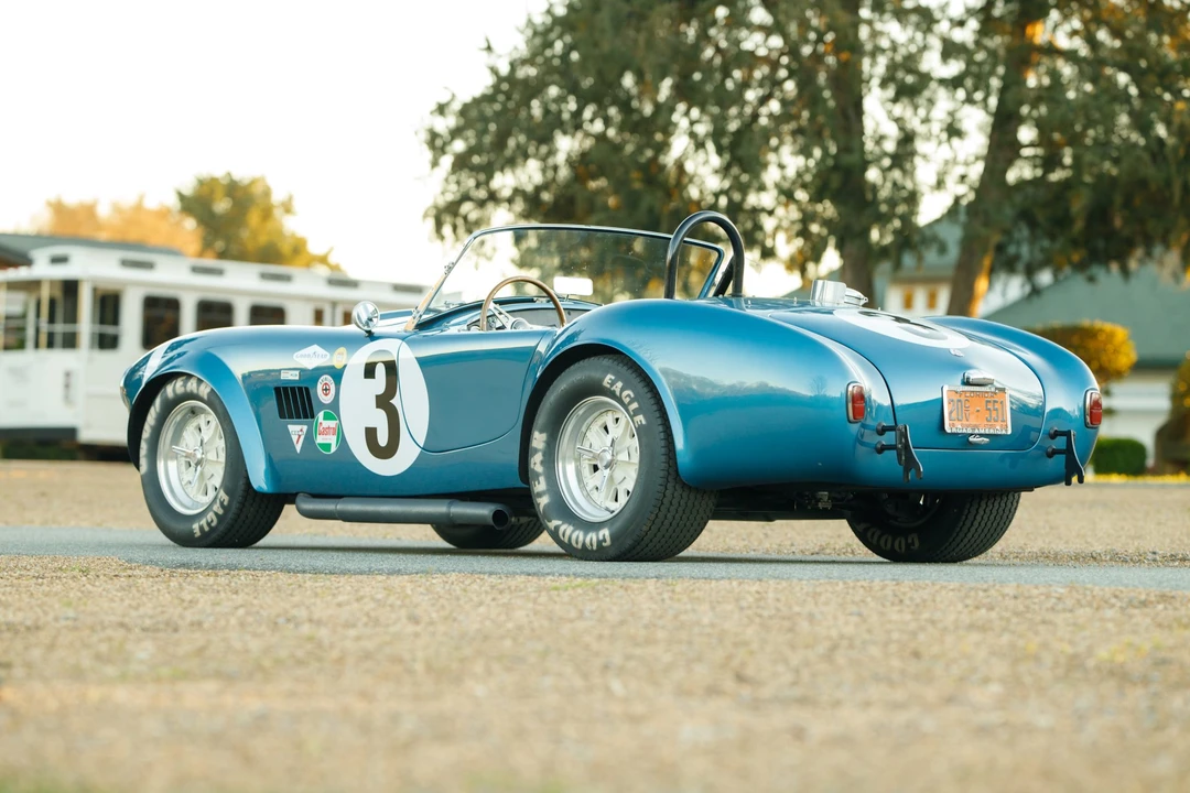 Shelby Cobra Replica - Image 10 of 31