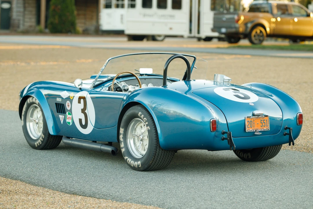 Shelby Cobra Replica - Image 11 of 31