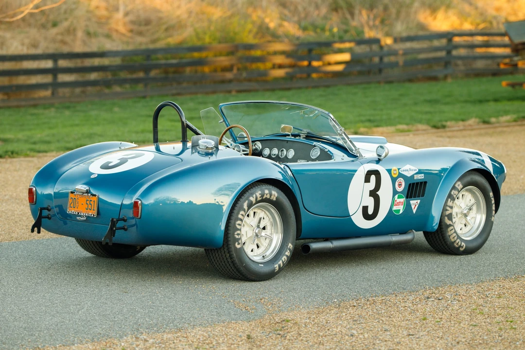 Shelby Cobra Replica - Image 17 of 31