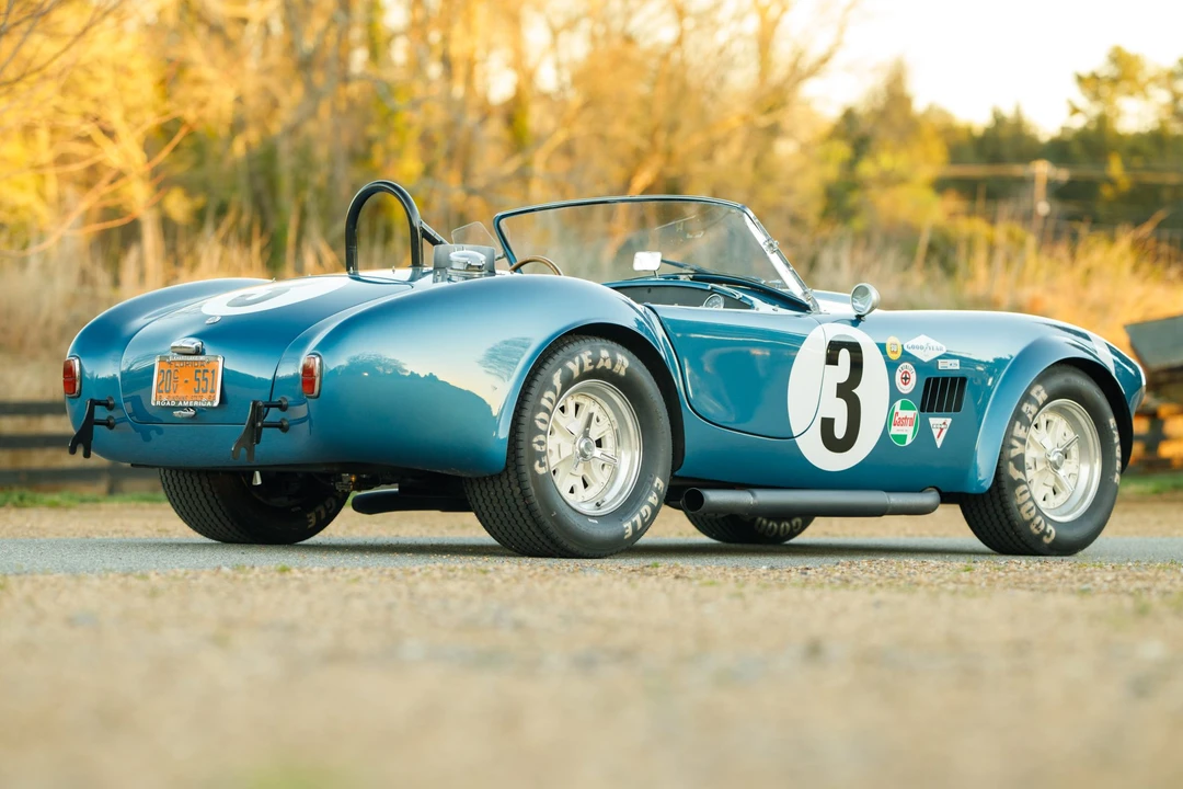 Shelby Cobra Replica - Image 18 of 31
