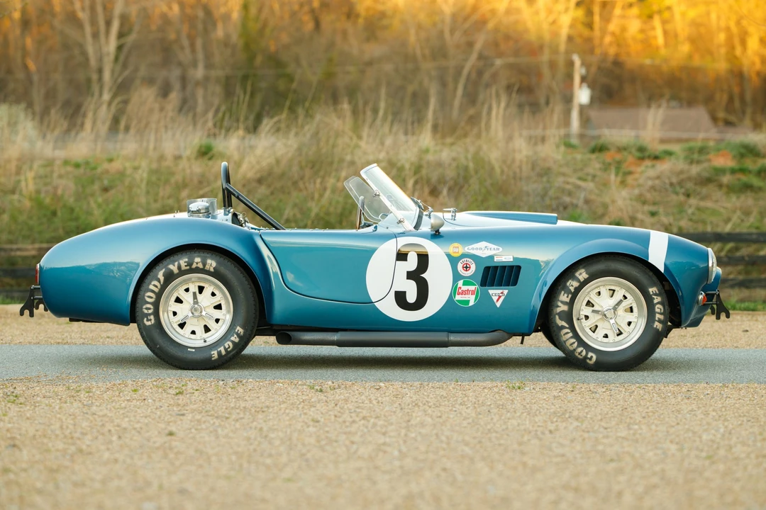 Shelby Cobra Replica - Image 19 of 31