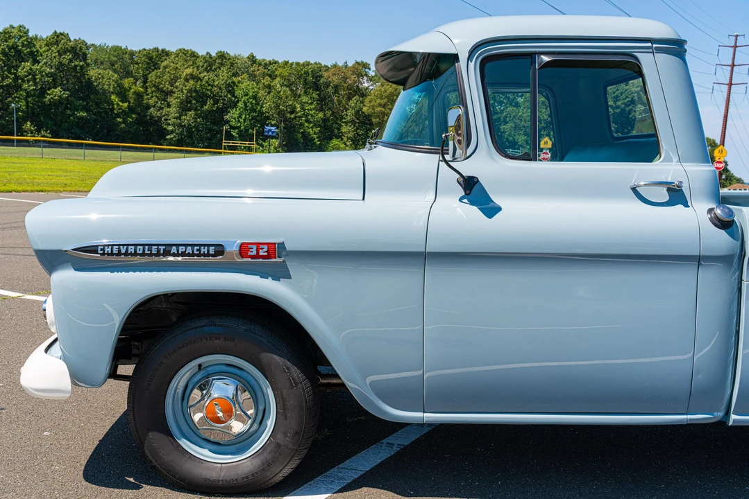 1959 Chevrolet Task Force - Image 11 of 31