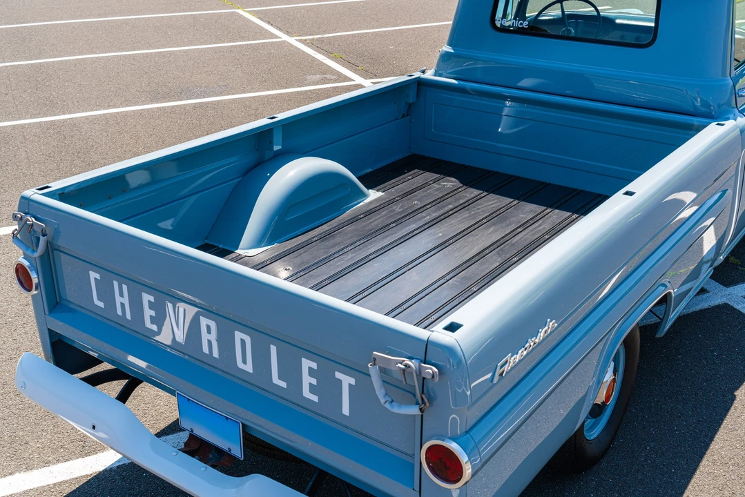 1959 Chevrolet Task Force - Image 15 of 31