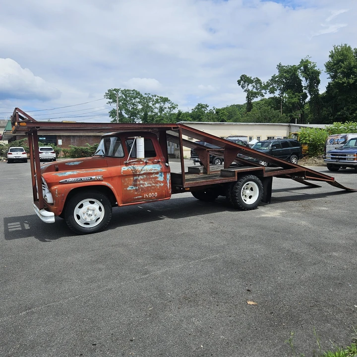 1959 Chevrolet Task Force - Image 9 of 31