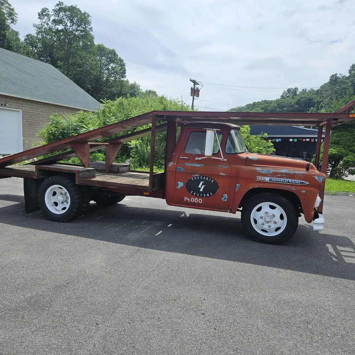 1959 Chevrolet Task Force - Image 15 of 31