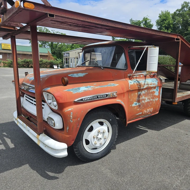 1959 Chevrolet Task Force - Image 27 of 31