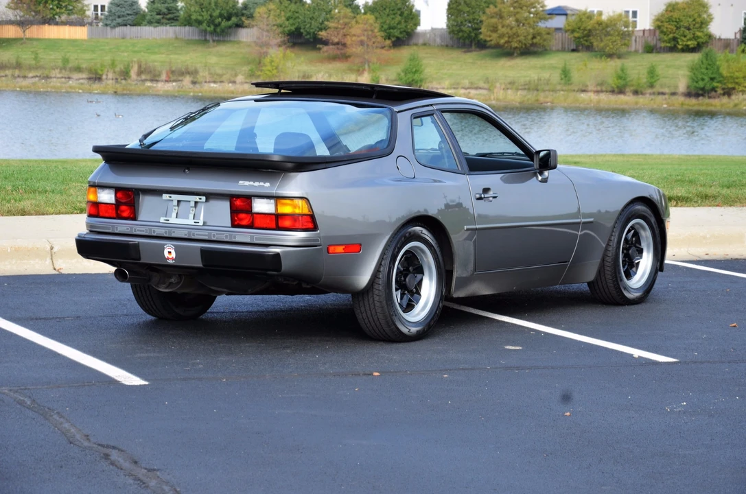 1985 Porsche 944 - Image 29 of 31