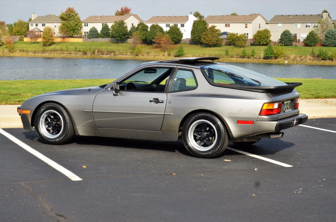 1985 Porsche 944 - Image 26 of 31