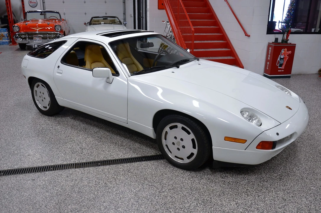 1987 Porsche 928 S4 - Image 6 of 31