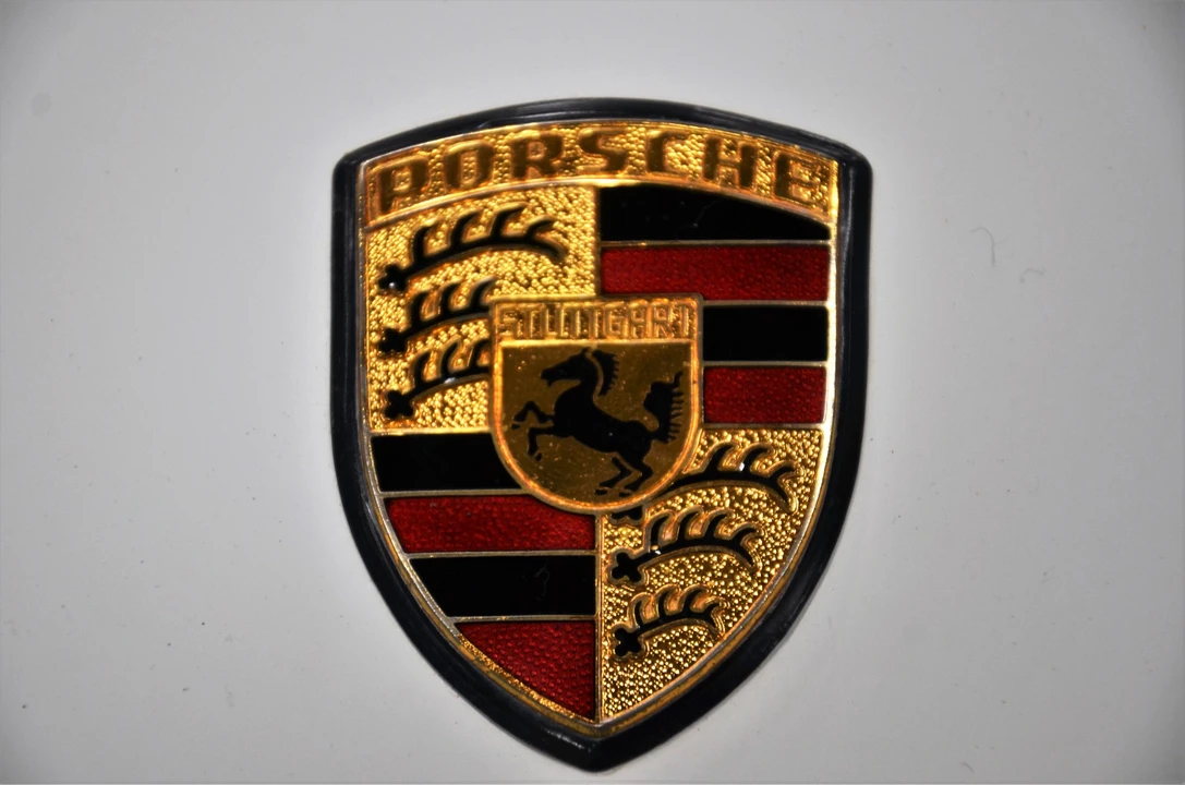 1987 Porsche 928 S4 - Image 29 of 31