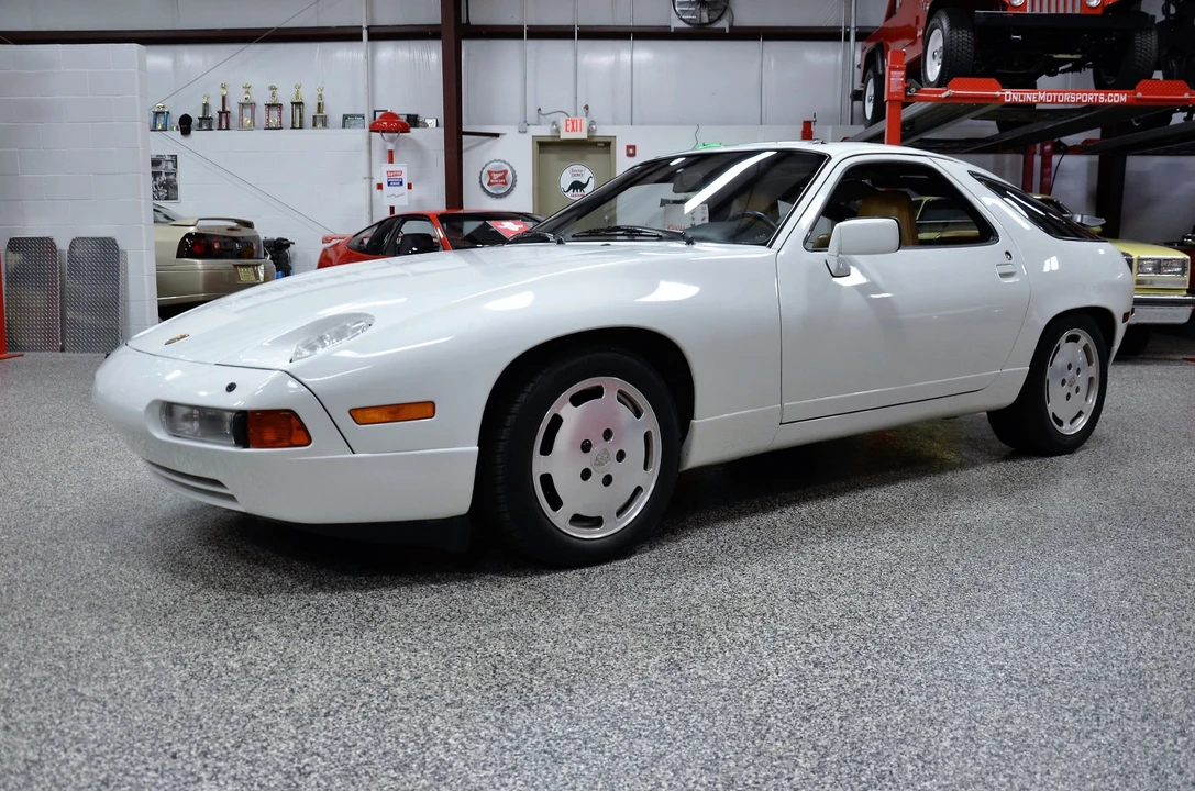 1987 Porsche 928 S4 - Image 5 of 31