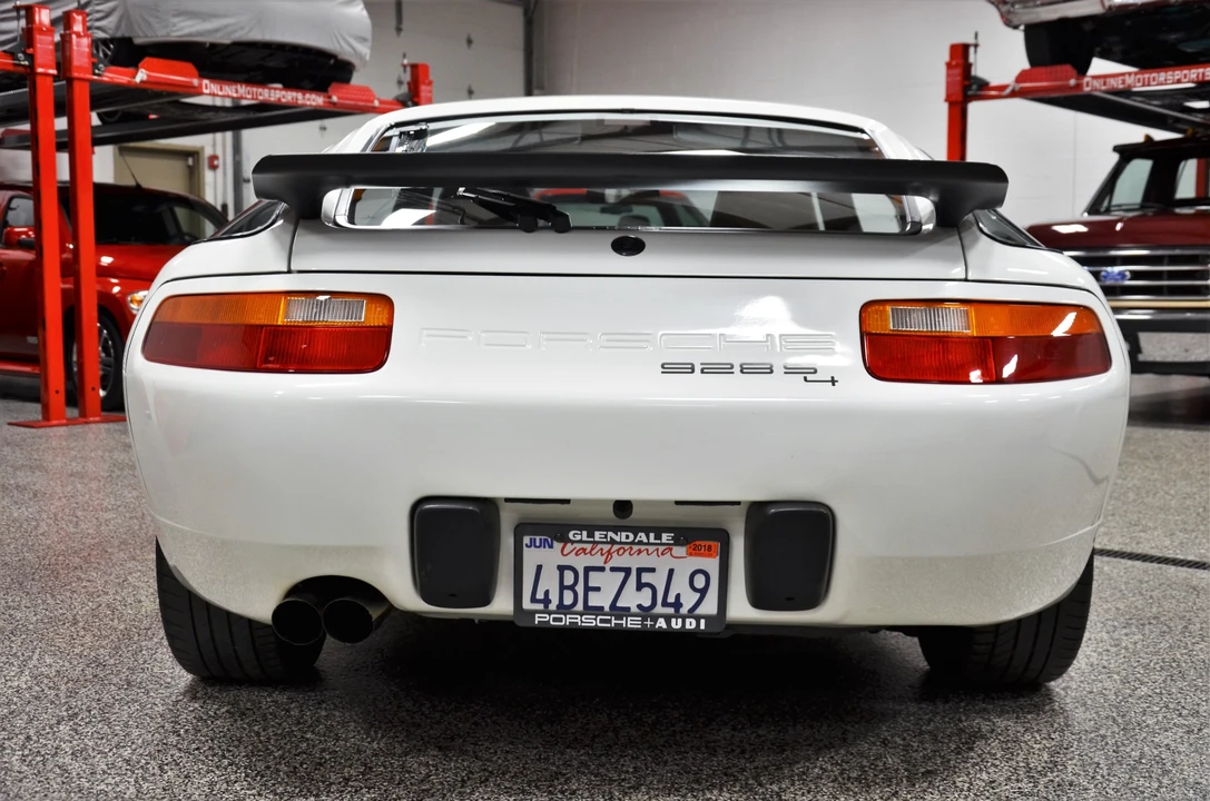 1987 Porsche 928 S4 - Image 20 of 31